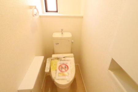 トイレ 1階トイレの様子です。