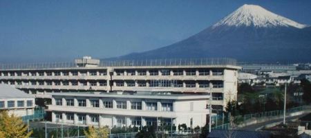 周辺環境 【中学校】富士市立岳陽中学校：1680�u