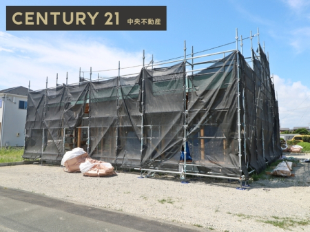 現地外観写真 ＼工事進捗状況／2022.8.8木工事の様子撮影。