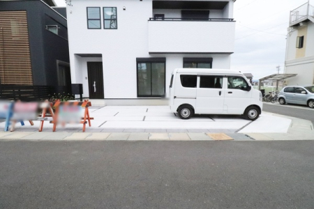 ԏ ԃXy[X2䕪