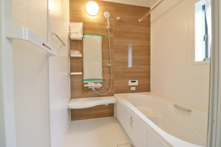 浴室 浴室換気乾燥機つきのシステムバス♪
雨の日の部屋干しにも大活躍です。