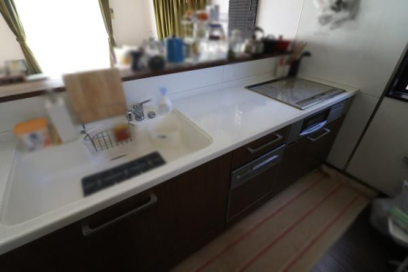 キッチン ヤマハ製のキッチン。
IHクッキングヒーター、食洗機付きです。