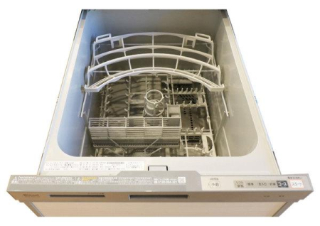 その他 同仕様写真。
システムキッチンにビルドインタイプの食器洗浄乾燥機を設置しています。
手荒れが気になる方にうれしい設備です。