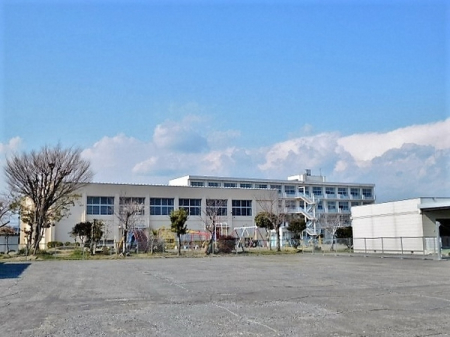 周辺環境 【小学校】菊川市立加茂小学校：830�u