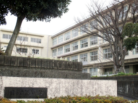 周辺環境 【中学校】静岡市立観山中学校：2050�u