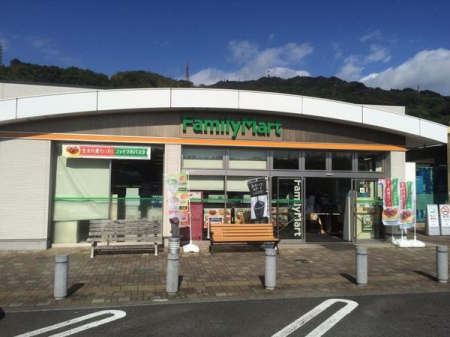 周辺環境 【コンビニ】ファミリーマート日本坂PA上り店：980�u