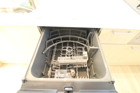 キッチン 食器洗浄乾燥機付きのキッチン♪
家事の時間を短縮できますね♪