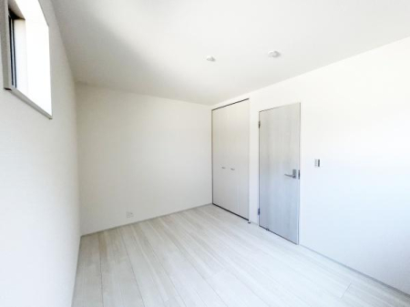 m Z܂gŃJX^}CYĒ悤ɁuVvvɃfUCꂽB
Ƌ⃌CAEgłD݂̋Ԃnグ܂B
