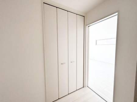 ���[ ���։��ɂ���傫�ȃN���[�[�b�g��y�b�g�̂��U���O�b�Y��A�E�g�h�A�p�i�����[�ł��֗��ł��ˁI