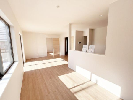 rO zLAȋԂ`ÂĂ܂BƑ̏ΊW܂e̋Ԃł( OO )
