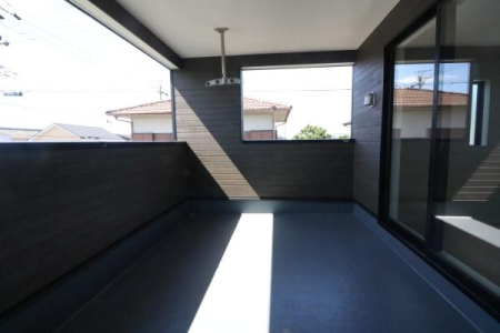 oRj[ z肪ǂAV[czĉɂ\ȃXy[X܂
ɂ͍܂(^_^)