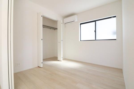 m 1Km4.5AN[[bgtIGARtI