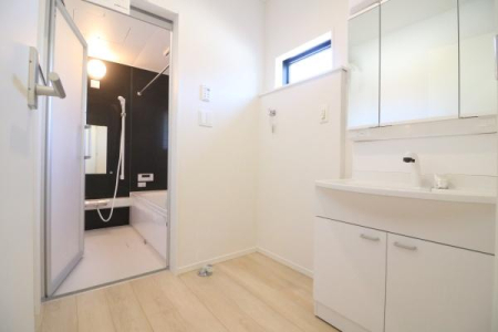 ʑEʏ OʋtB̎xxXgXȂł܂ˁ

