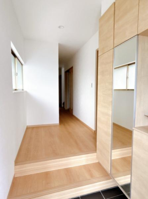 rO SgťցAiɂ₩łql⍂̕ɂ₳łB