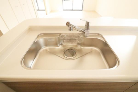 Lb` L߂ɂꂽVN􂢕S̃Xy[XłB
