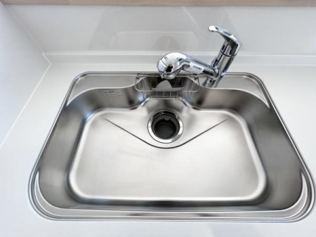 Lb` L߂ɂꂽVN􂢕S̃Xy[XłB
