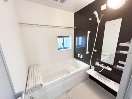  F̗InK[|[tłB
Vv[{fB\[vuXy[XmۂĂ܂B