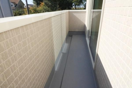 oRj[ m5.16̃oRj[̗lq
PƂ̃oRj[ł