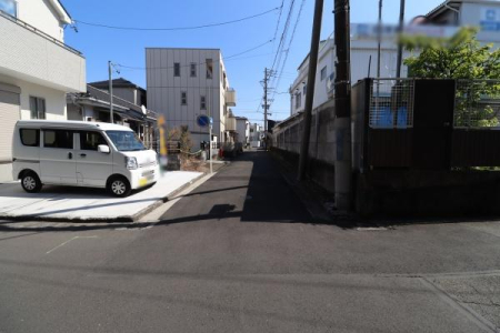 �O�ʓ��H�܂ތ��n�ʐ^ -