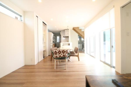 rO ʂɍL郊rOłBLb`炨ql̗lqmF₷ԎłˁI