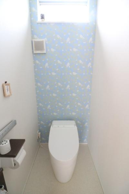 gC gC͐lZT[ɂƖtĂ܂B