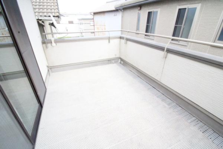 oRj[ z肪ǂAV[czĉɂ\ȃXy[X܂
ɂ͍܂(^_^)