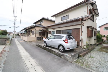 OʓH܂ތnʐ^ OʓH̗lqł