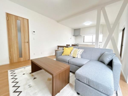 rO zLAȋԂ`ÂĂ܂BƑ̏ΊW܂e̋Ԃł( OO )
