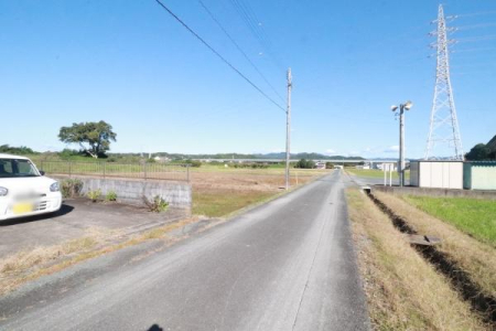 OʓH܂ތnʐ^ 쑤̑OʓH̗lq