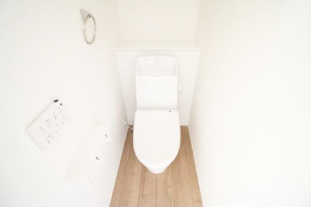 �g�C�� �������֍��t���̃g�C���ŁA��N��ʂ��ĉ��K�ɂ����p�ł��܂��B