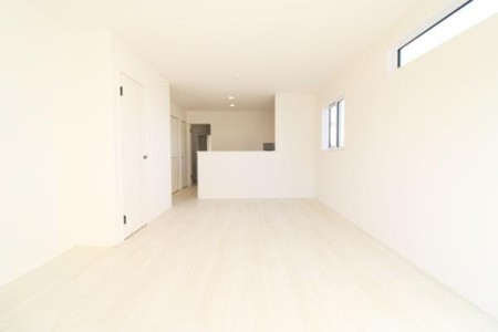 ���r���O �i�`�������e�C�X�g�̗D�����_�炩���F�g���̃t���[�����O���f�G�ȃ��r���O�I
�C���e���A���l����̂��y���݂ł��ˁ�
