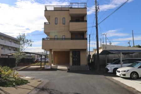 OʓH܂ތnʐ^ OʓH͕6I