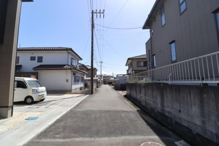 �O�ʓ��H�܂ތ��n�ʐ^ -