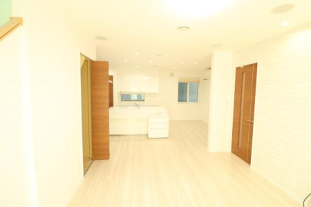 ���r���O -