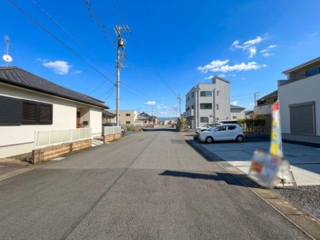 �O�ʓ��H�܂ތ��n�ʐ^ �O�ʓ��H�̗l�q�i2026.4.24�B�e�j