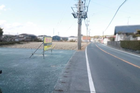 �O�ʓ��H�܂ތ��n�ʐ^ -