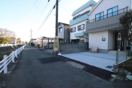 �O�ʓ��H�܂ތ��n�ʐ^ -