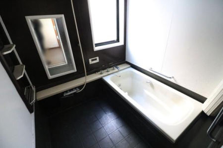  葫L΂Ƃ̗ň̊𗬂AbNX^C𖞋ił܂B
