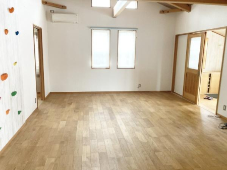 ���r���O ���r���O�̗l�q