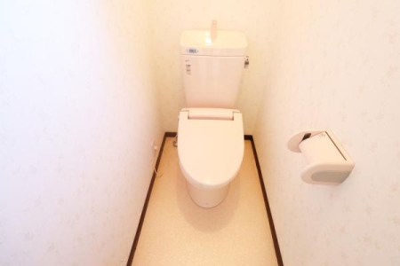 �g�C�� 2�K�g�C���̗l�q