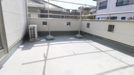 �o���R�j�[ -