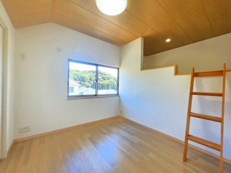 �m�� �Ƌ��z�u���₷���L���ƃV���v���ȓ����A1�l�łق��Ƃ��낰�闎����������J���[�g�[���̂������ł��B
