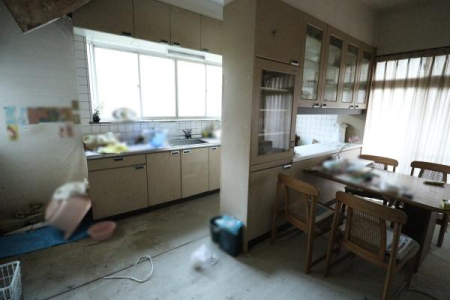 ���r���O -