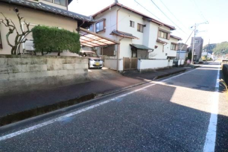 �O�ʓ��H�܂ތ��n�ʐ^ -