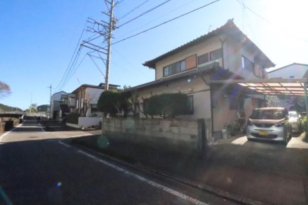 �O�ʓ��H�܂ތ��n�ʐ^ -