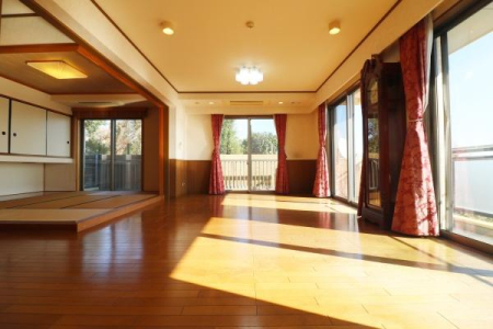 ���r���O ��25.5����LDK�I������ŁA�₳�����z�̌��������Ղ����A�g�������r���O�ł��I