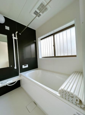 ���� �P���̔�������Ă����A�L�X�Ƃ����o�X���[���B
�ǂ������@�\�t���ŁA���ł����K�ȉ��x�œ����ł��܂��B
