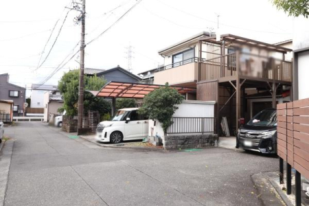 �O�ʓ��H�܂ތ��n�ʐ^ -