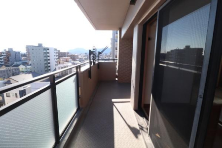 �o���R�j�[ -