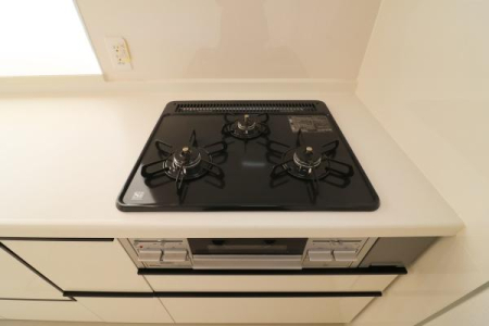 �L�b�`�� 3���R�����t���ŁA�ς�E�Ă��E�u�߂�𓯎��i�s�ł���֗��Ȏg�p��
�Z�������ԑтł������悭�������ł��闊�������ݔ��ł��I